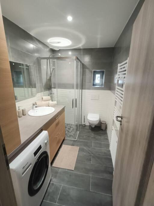 Superbe Appartement Neuf Et Cosy 77 M2 Villers-le-Lac Esterno foto